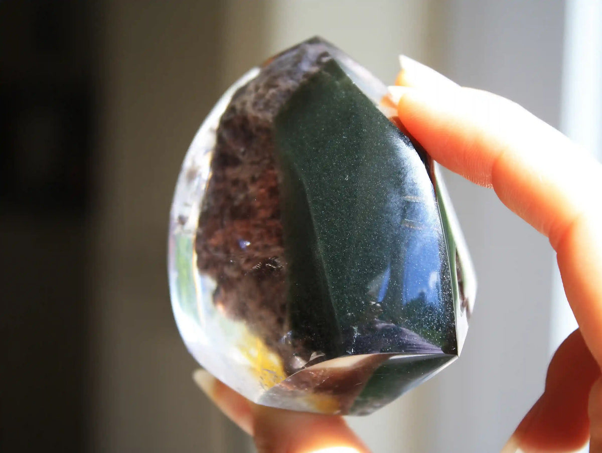 Garden quartz crystal with scenic inclusions, rare lodolite quartz for energy and meditation Chlorite