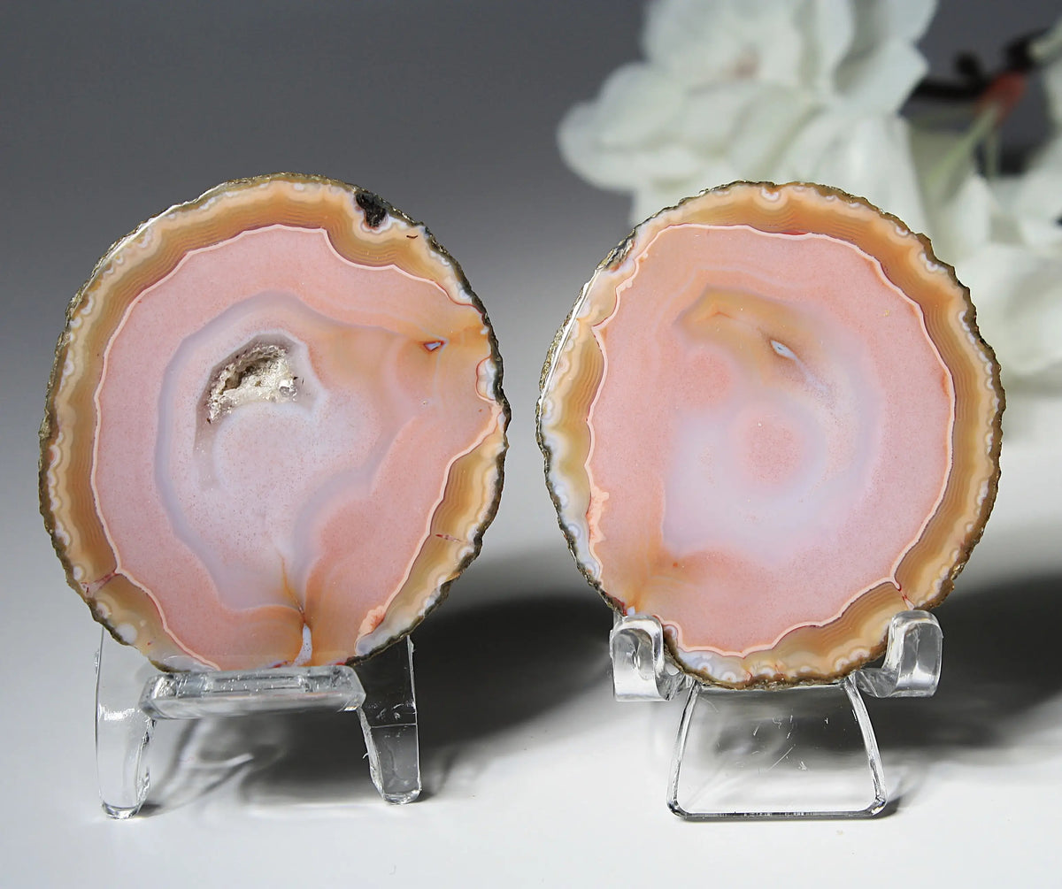 Pink Zhanguo agate pair with delicate, fluid banding